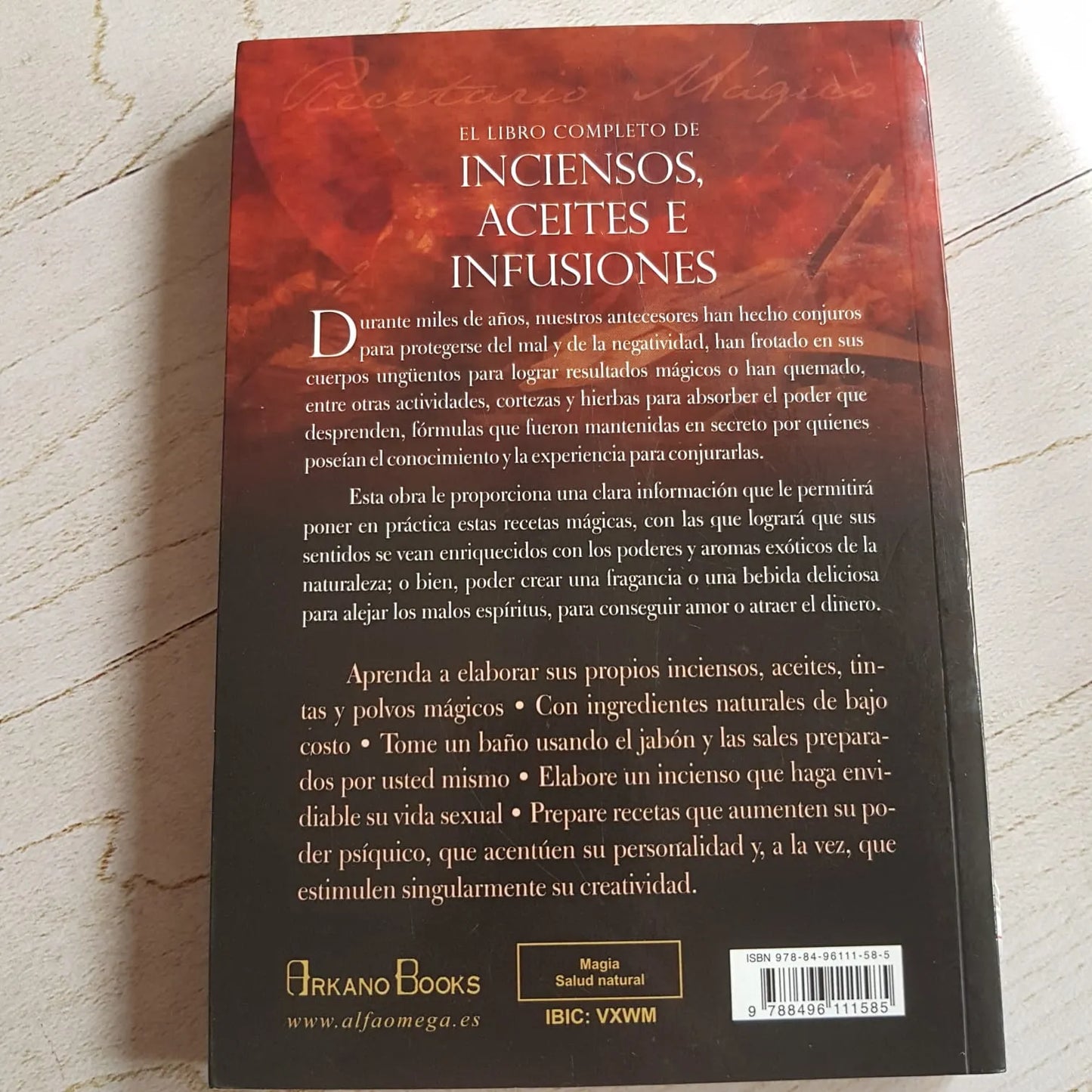 EL LIBRO COMPLETO DE INCIENSOS ACEITES E INFUSIONES