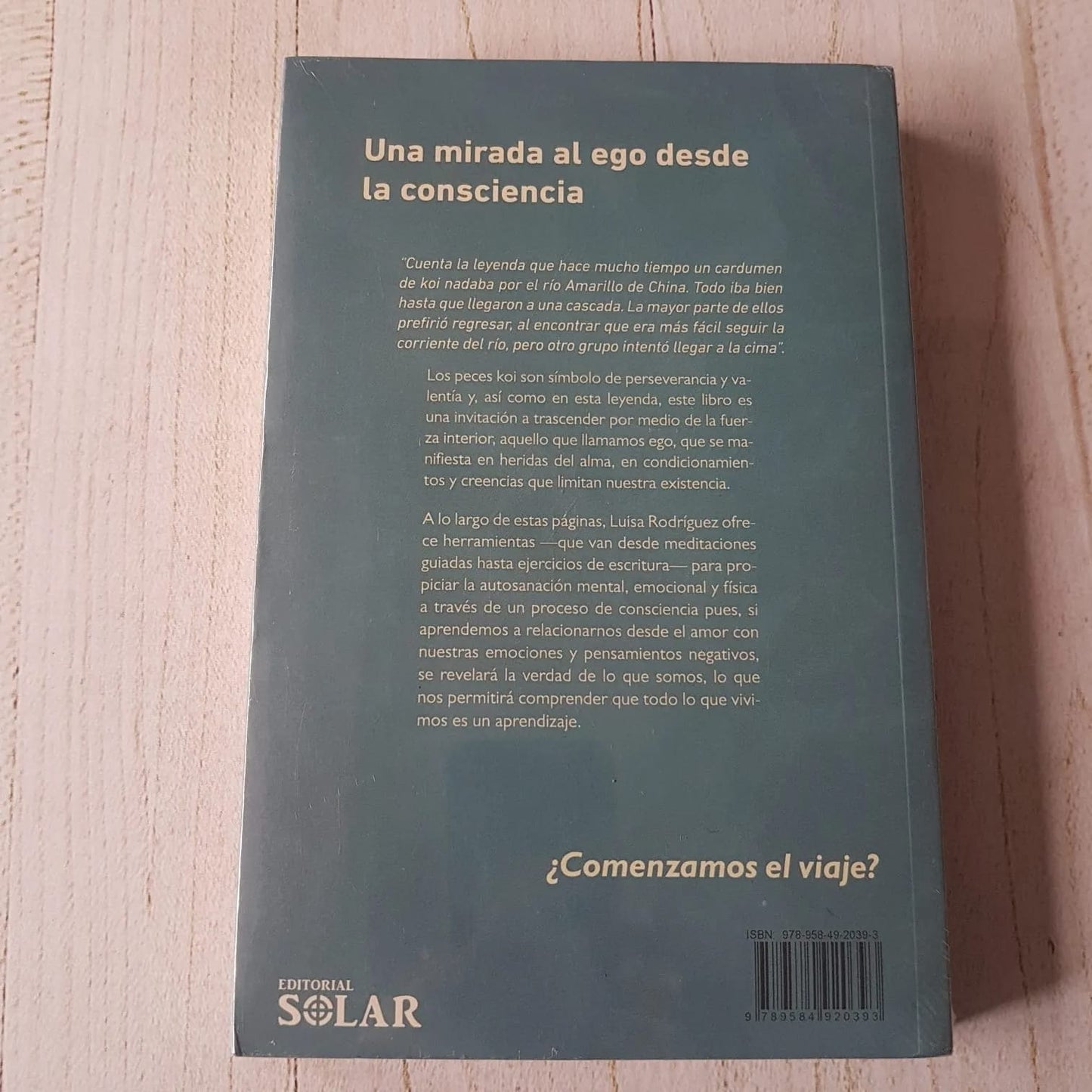 UNA MIRADA AL EGO DESDE LA CONCIENCIA - El viaje del pez KOI